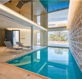 6 bedroom villa with pool and roof terrace, Sveti Staffan, sleeps 12